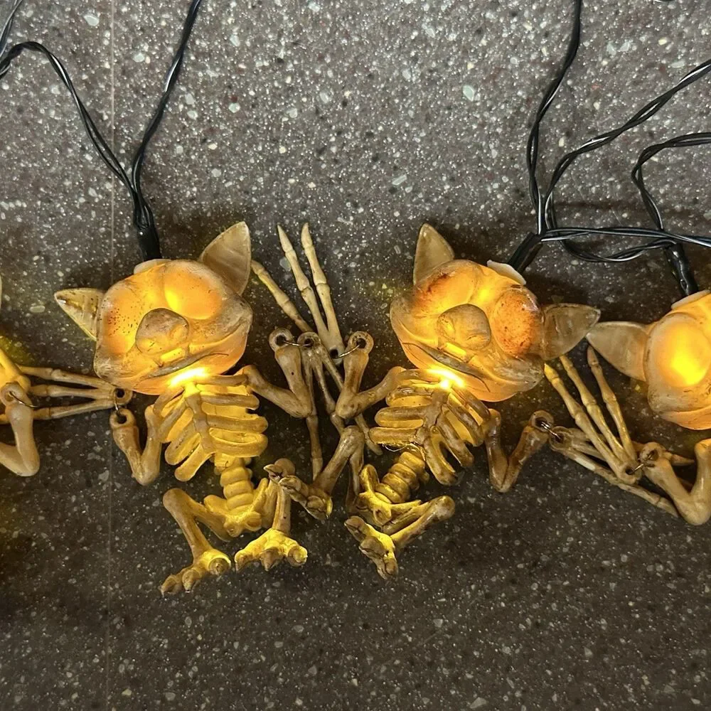 7’ Halloween Bat Skeleton String Lights – Glowing Bone Decor w/ Battery Box